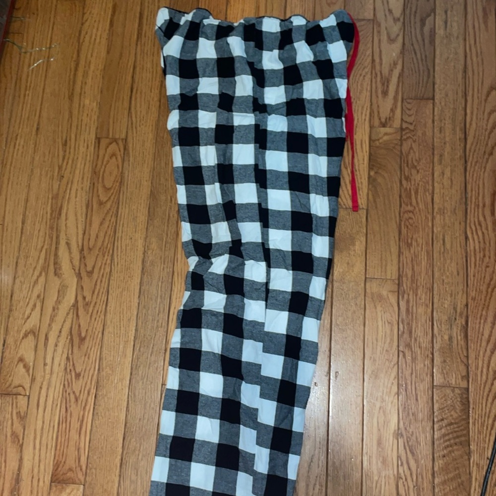 Mens Flannel Pajama Set + 1 Pair of Pajama Pants